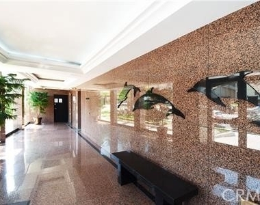 531 Esplanade - Photo Thumbnail 34