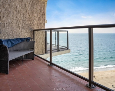 531 Esplanade - Photo Thumbnail 17
