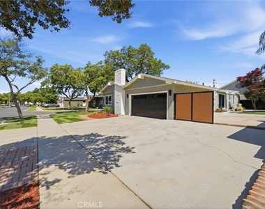 4126 Sebren - Photo Thumbnail 58