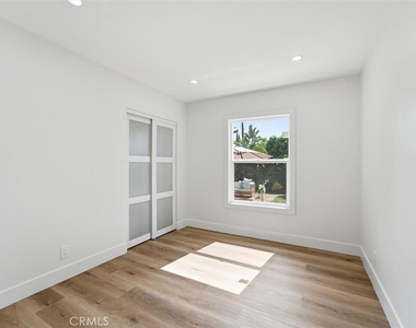 4126 Sebren - Photo Thumbnail 36