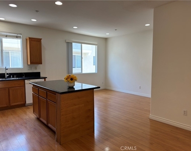 1259 Mendez Drive - Photo Thumbnail 6