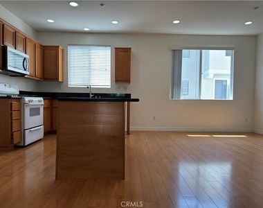 1259 Mendez Drive - Photo Thumbnail 5