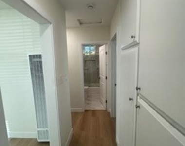 321 S Colfax - Photo Thumbnail 10