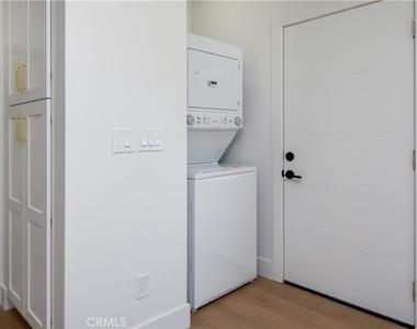 13756 Penn Street - Photo Thumbnail 12