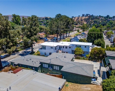 13756 Penn Street - Photo Thumbnail 16
