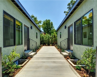 13756 Penn Street - Photo Thumbnail 15