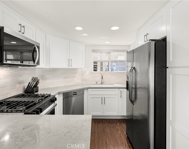 2542 Back Bay Loop - Photo Thumbnail 10