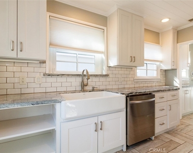 5901 Adenmoor - Photo Thumbnail 11