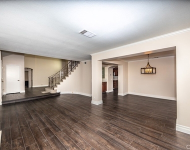 4711 E Fairfield Street - Photo Thumbnail 14