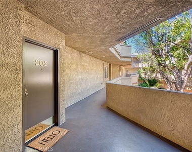 221 S Oak Knoll Avenue - Photo Thumbnail 2