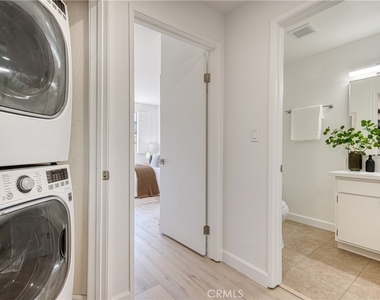 221 S Oak Knoll Avenue - Photo Thumbnail 18
