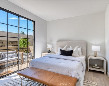 221 S Oak Knoll Avenue - Photo Thumbnail 20