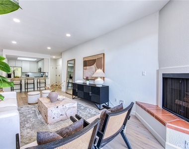 221 S Oak Knoll Avenue - Photo Thumbnail 8