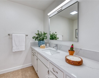 221 S Oak Knoll Avenue - Photo Thumbnail 16