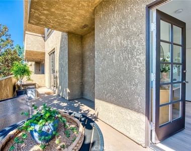 221 S Oak Knoll Avenue - Photo Thumbnail 23