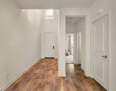 28533 Foothill Way - Photo Thumbnail 2