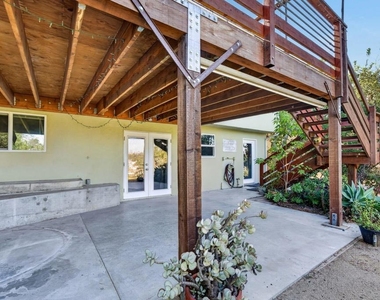1751 Lucretia Avenue - Photo Thumbnail 15