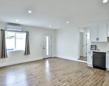11443 Saticoy Street - Photo Thumbnail 4