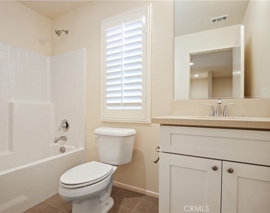4423 Lilac Circle - Photo Thumbnail 15