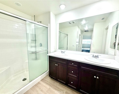 3162 E Mt Rainier Drive - Photo Thumbnail 12