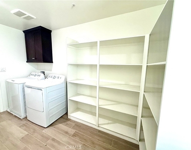 3162 E Mt Rainier Drive - Photo Thumbnail 18