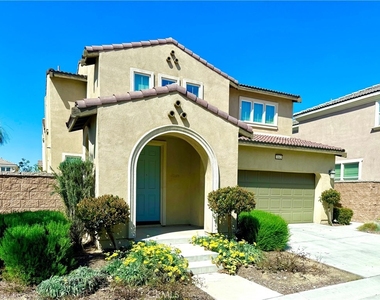 3162 E Mt Rainier Drive - Photo Thumbnail 1