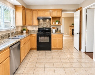 1260 Kenwood Street - Photo Thumbnail 2