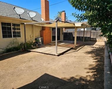 1260 Kenwood Street - Photo Thumbnail 9
