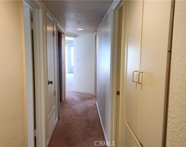 1201 Buena Vista Unit A - Photo Thumbnail 5