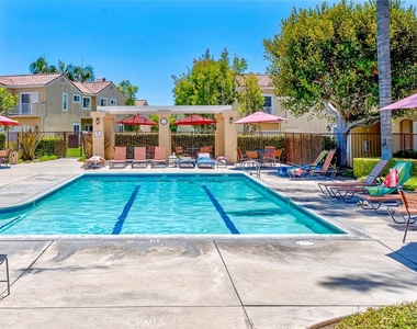 2495 Paseo Circulo - Photo Thumbnail 11