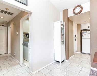 2495 Paseo Circulo - Photo Thumbnail 2