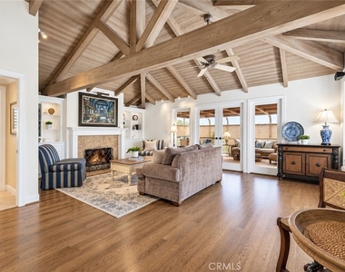 332 Poinsettia Avenue - Photo Thumbnail 6