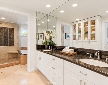 332 Poinsettia Avenue - Photo Thumbnail 13