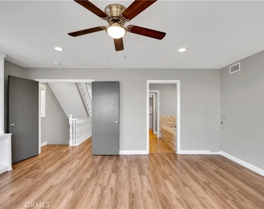 71 B Surfside - Photo Thumbnail 17