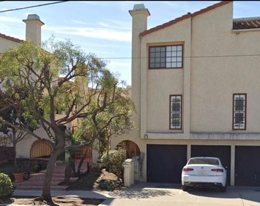 1411 Robinson Avenue - Photo Thumbnail 7