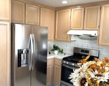 6068 Nice Terrace - Photo Thumbnail 17