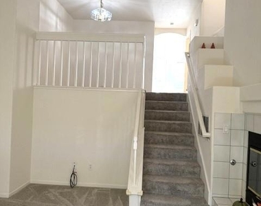 6068 Nice Terrace - Photo Thumbnail 11