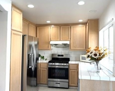 6068 Nice Terrace - Photo Thumbnail 16