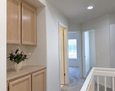 6068 Nice Terrace - Photo Thumbnail 40