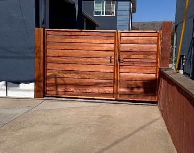 532 Mayfair Avenue - Photo Thumbnail 32