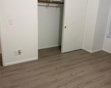 13648 Earlham - Photo Thumbnail 3