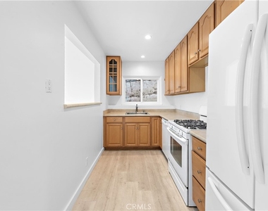 182 Cliff Drive - Photo Thumbnail 7