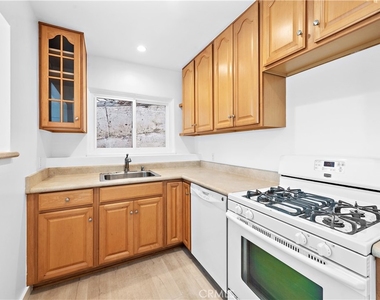182 Cliff Drive - Photo Thumbnail 6