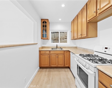 182 Cliff Drive - Photo Thumbnail 5