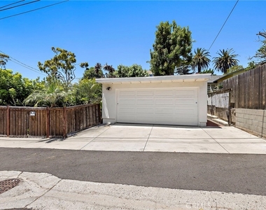 429 Aster - Photo Thumbnail 29