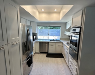 5214 Dawes Avenue - Photo Thumbnail 2