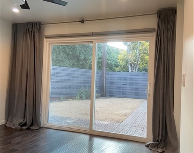 5214 Dawes Avenue - Photo Thumbnail 11