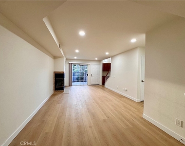 8224 Mondavi Place - Photo Thumbnail 7