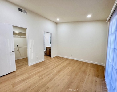 8224 Mondavi Place - Photo Thumbnail 9