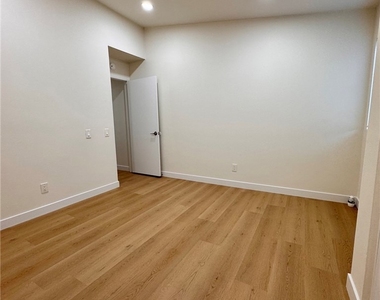 8224 Mondavi Place - Photo Thumbnail 13
